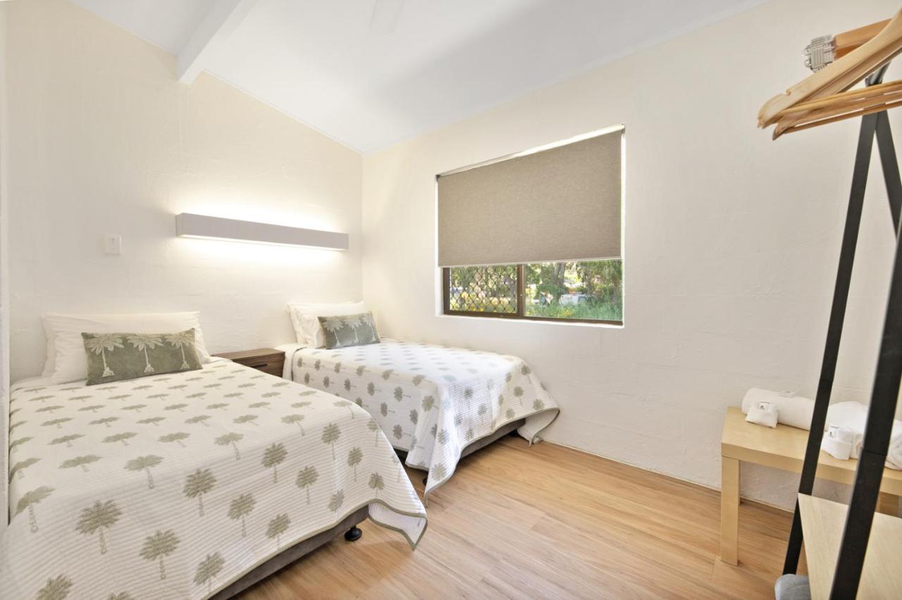 Kinka Palms Motel Yeppoon Extérieur photo