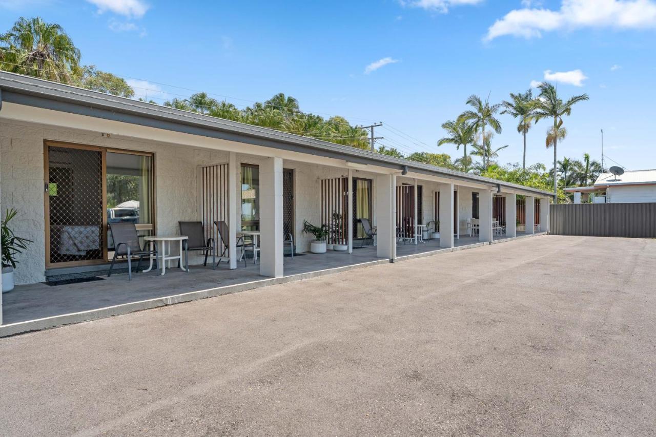 Kinka Palms Motel Yeppoon Extérieur photo
