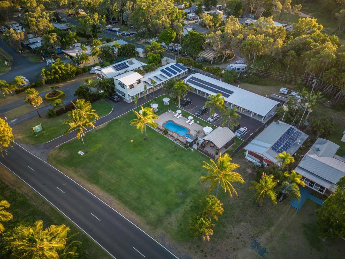 Kinka Palms Motel Yeppoon Extérieur photo