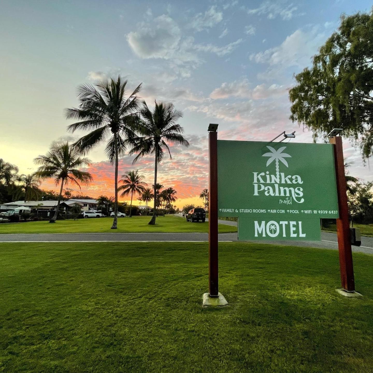 Kinka Palms Motel Yeppoon Extérieur photo